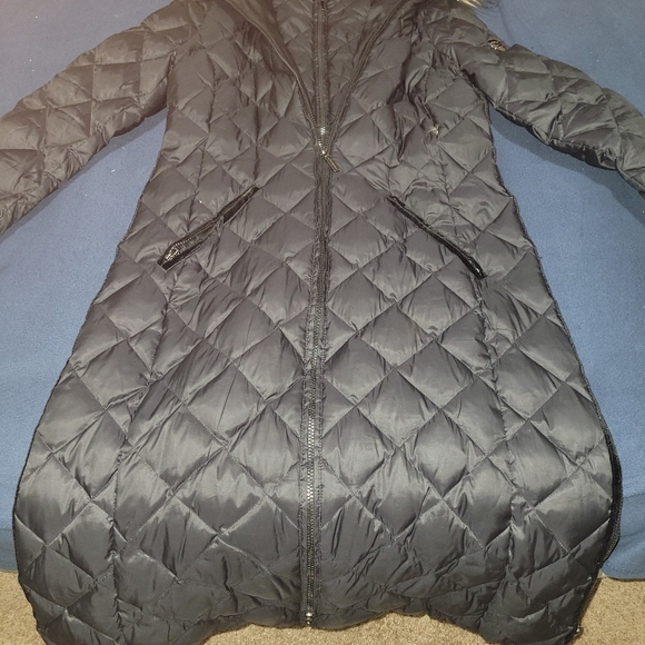 Laundry by Shelli Segal Faux Fur  coat - Picture 2 of 3